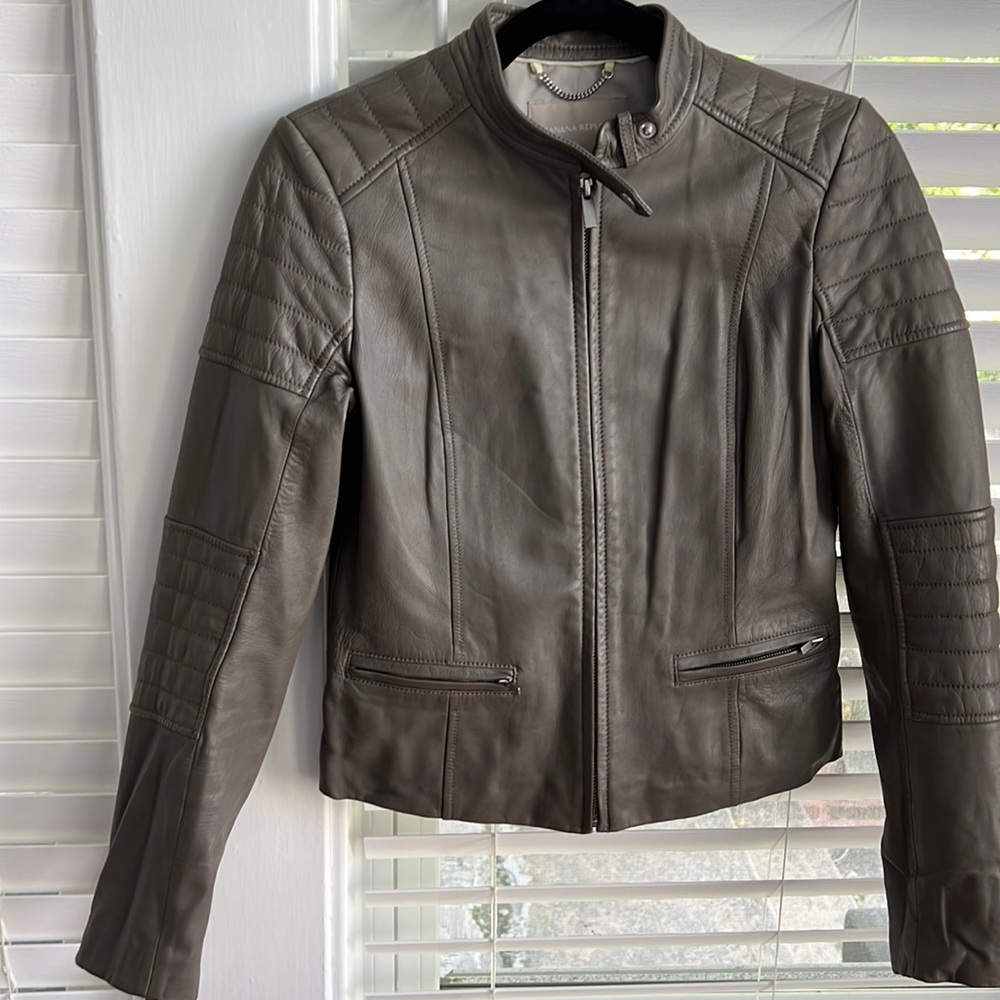 Banana Republic Leather jacket (100% genuine lamb leather)